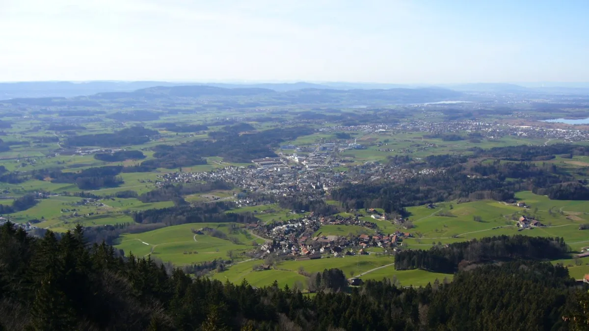 Hinwil – Immobilien auf NAVIMO